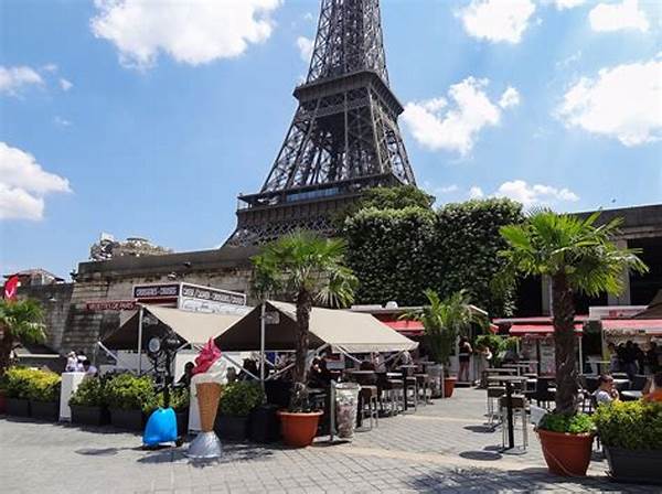 Popular Cafes Near Eiffel Tower